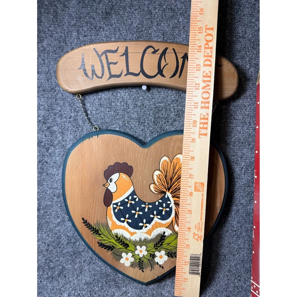 United Silver & Cutlery Co Vintage Wooden Welcome Sign‎ Rooster Heart Plaque